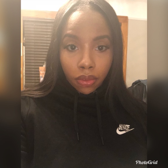 Meet your Posher, Lurker - Picture 2 of 2